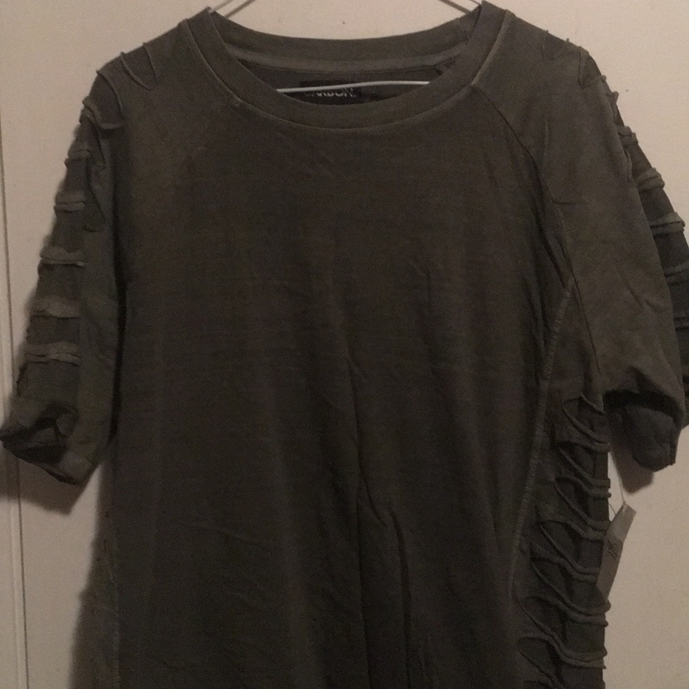 Never worn.